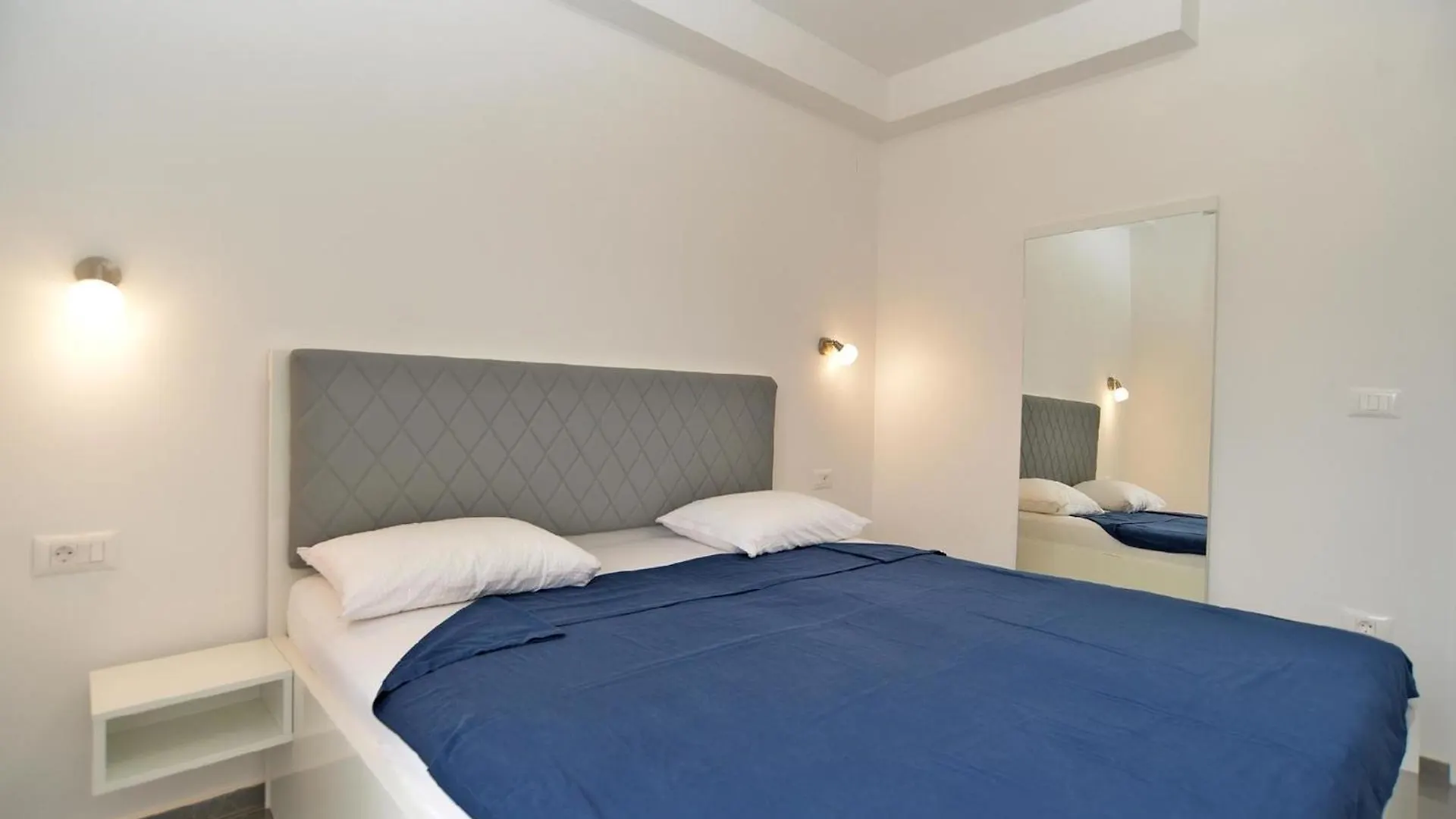 Apartment Ferienwohnung Fuer 2 Personen Ca 32 Qm In Banjole, Istrien Istrische Riviera